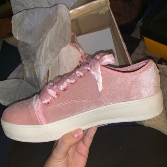 Shoes Pink Velvet Shoes Poshmark